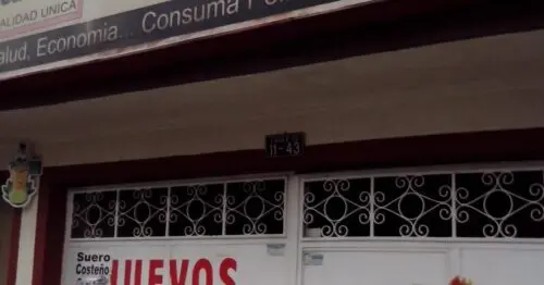 POLLOS SANTA MONICA CALLE 15 CON 11 POLLOS SANTA MONICA CALLE 15 CON 11